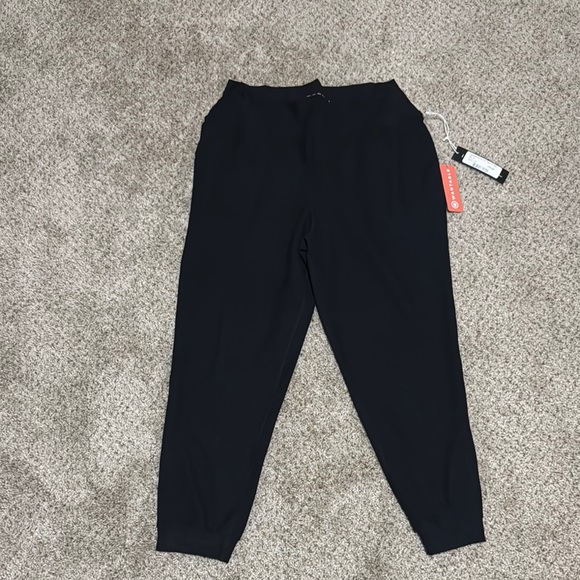 Interval Motion MIDI Black Jogger Pants - Picture 1 of 3